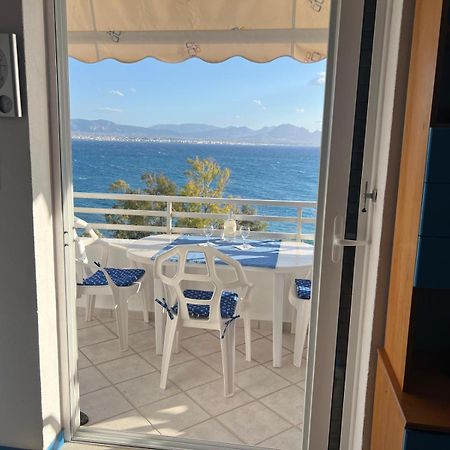 Atlas Apartment With Private Beach And Seaview Blue Loutráki Exteriér fotografie