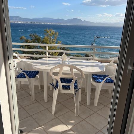 Atlas Apartment With Private Beach And Seaview Blue Loutráki Exteriér fotografie