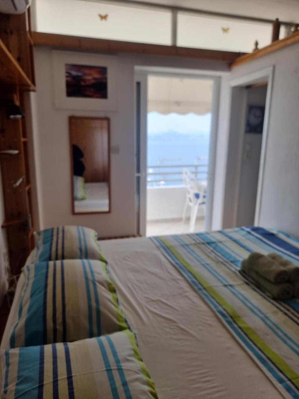 Atlas Apartment With Private Beach And Seaview Blue Loutráki Exteriér fotografie
