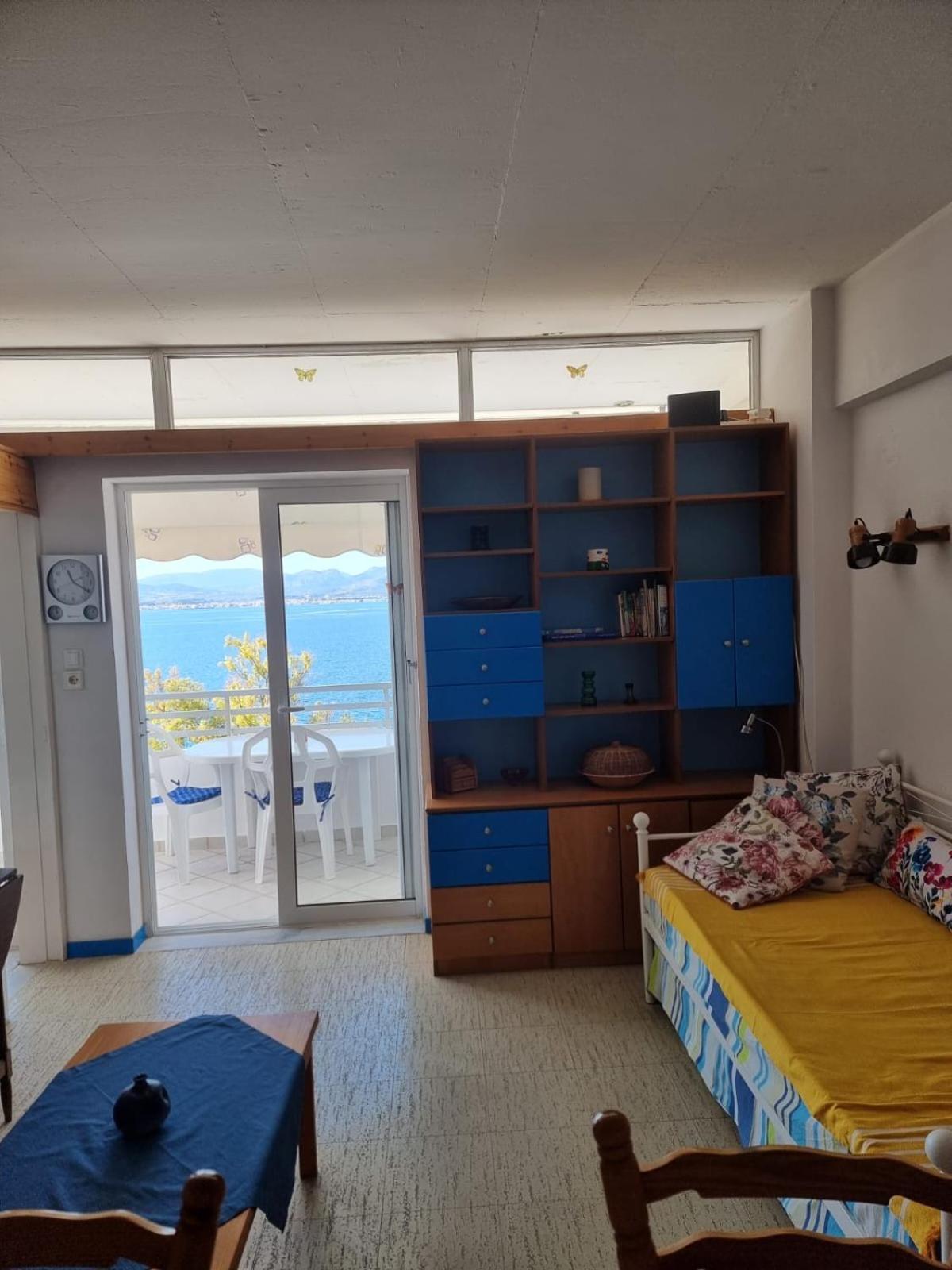 Atlas Apartment With Private Beach And Seaview Blue Loutráki Exteriér fotografie